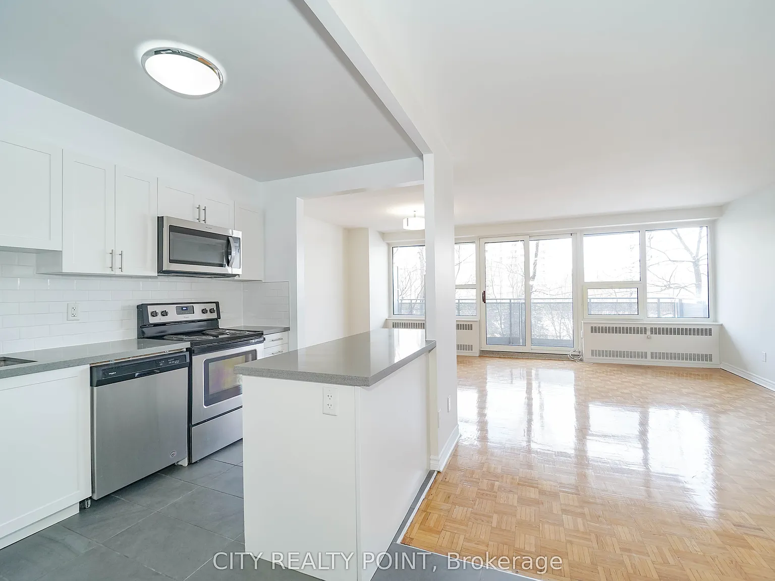 1 bed, $2,395 — Photo 2