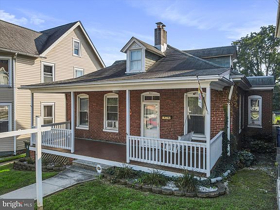 3rd image of 411 Reynolds Ave