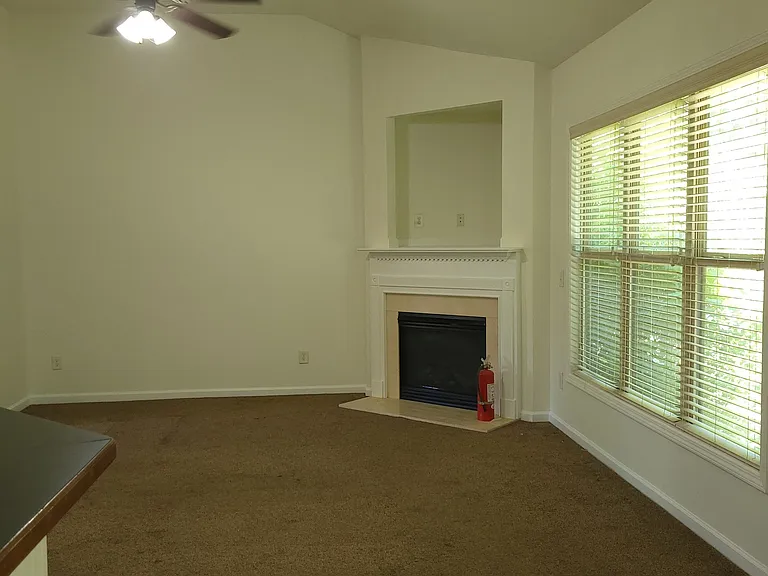 175 Spinner Dr — Photo 5