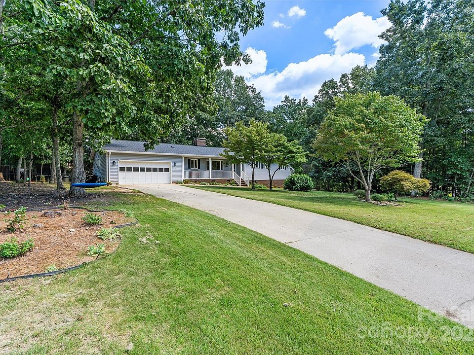 1st image of 1140 Knollwood Dr