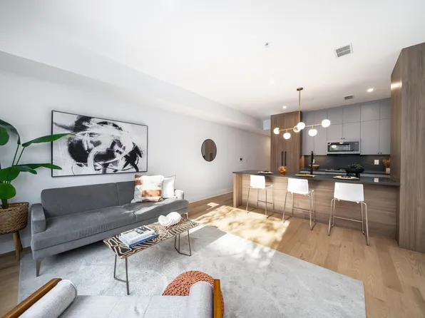 310 3rd St APT 1, Jersey City, NJ 07302