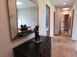 390 Biscayne Ave, San Mateo, CA 94404