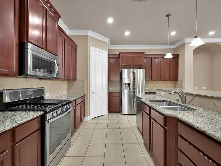 14546 San Pietro Dr — Photo 7