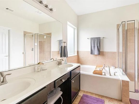 3rd image of 839 Grassy Creek Ln
