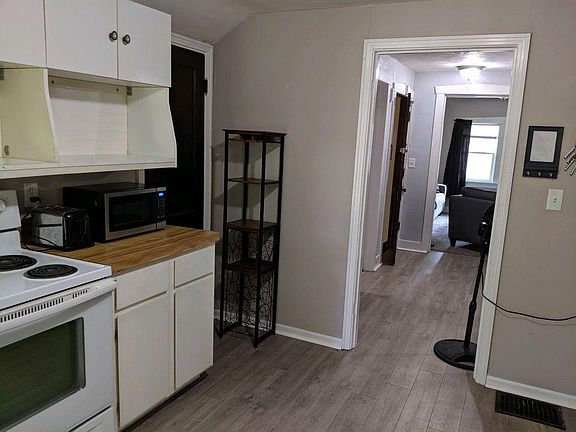 3rd image of 804 Sherman Ave #B
