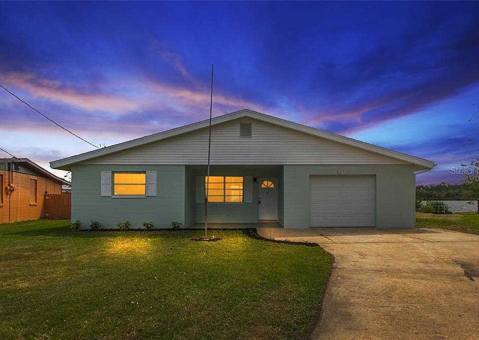 1st image of 411 Acacia Cir