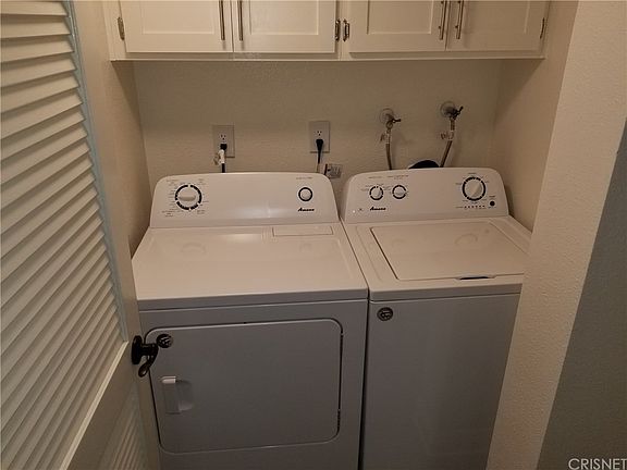 3rd image of 1527 Hi Point St #103