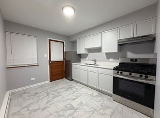 5009 N River Rd, Schiller Park, IL 60176