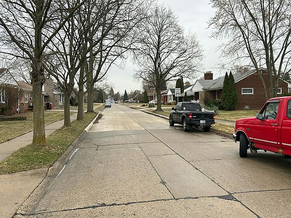 4th image of 17801 Homer St
