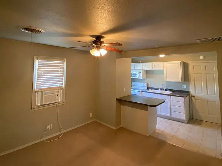 4511 Scotty Dr — Photo 1