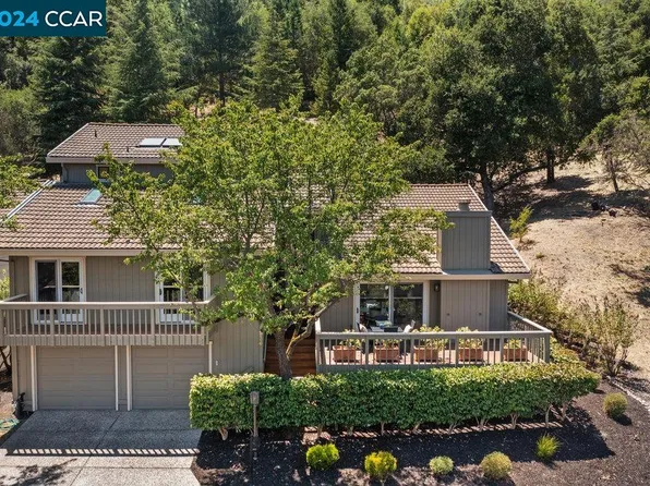 936 Augusta Dr, Moraga, CA 94556