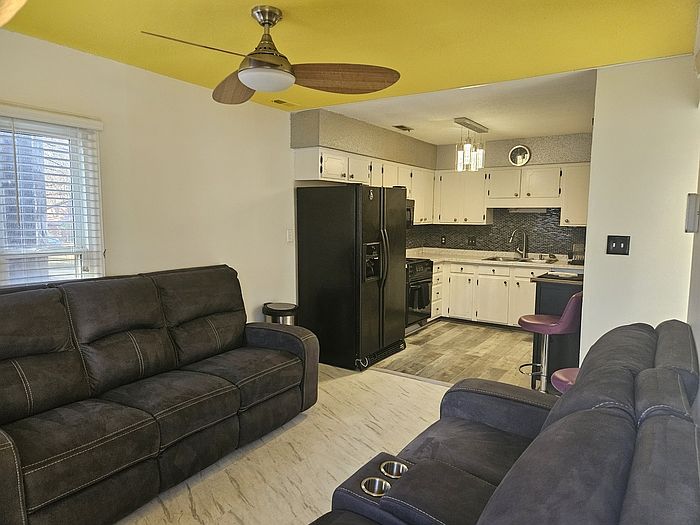1st image of 6119 Honeysuckle Ln