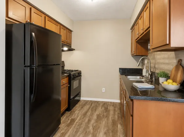 207 Maple Street, 207 N Maple St #2, Saint Paul, MN 55106