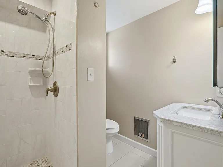 622 E 16th Ave — Photo 24