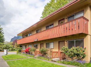 226 Cedar Ave S APT 1, North Bend, WA 98045