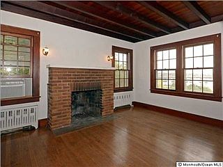 5th image of 59 Hubbard Ave