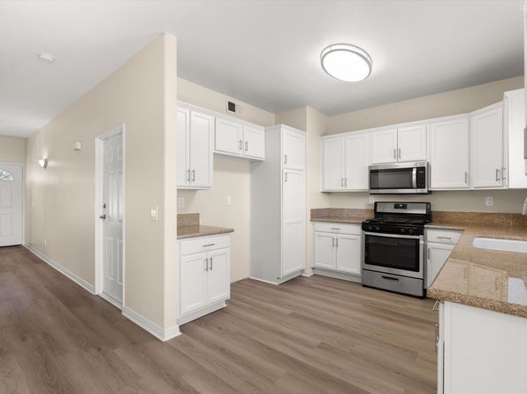 25915 Cornell St #122