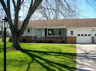 215 Remer Rd, East China, MI 48054