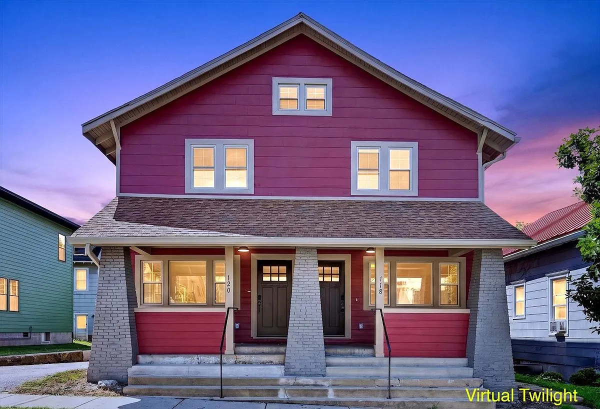 2 bed, 1.5 bath, 1092 sqft, $2,100 — Photo 3