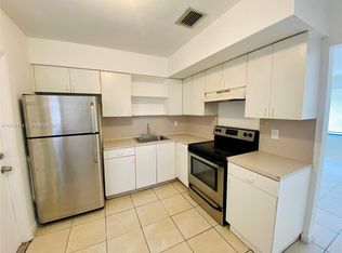 227 SW 9th St UNIT 2, Hallandale, FL 33009