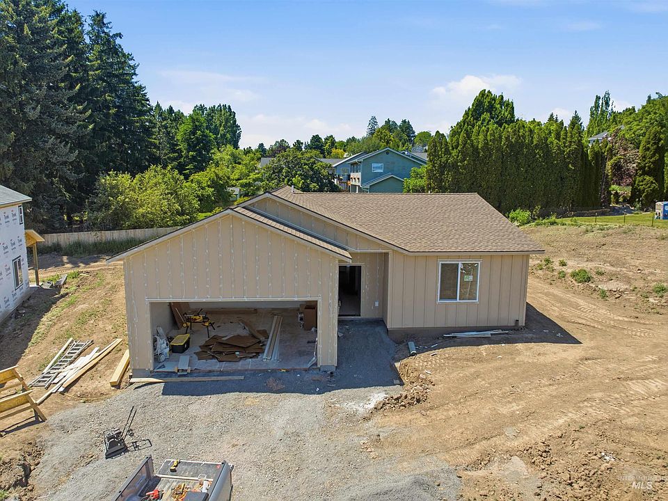 1st image of 2812 Cyprus Cir