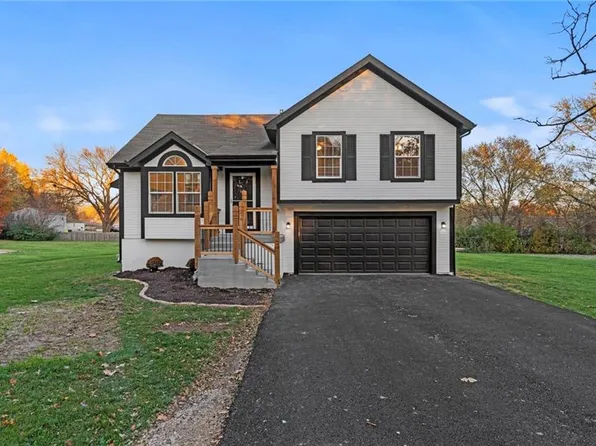 17419 Montgall Dr, Belton, MO 64012