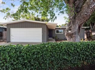 24 Lorelei Ln, Menlo Park, CA 94025