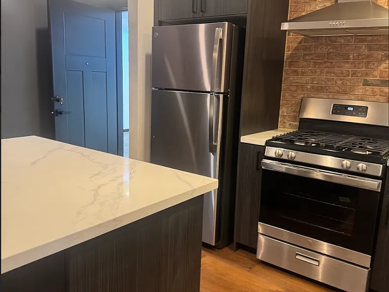 1259 Market St #6 — Photo 9