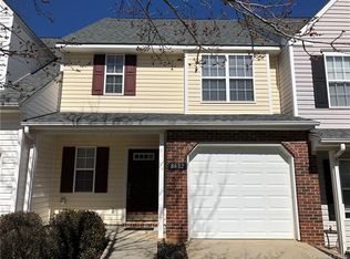 8632 Robinson Forest Dr, Charlotte, NC