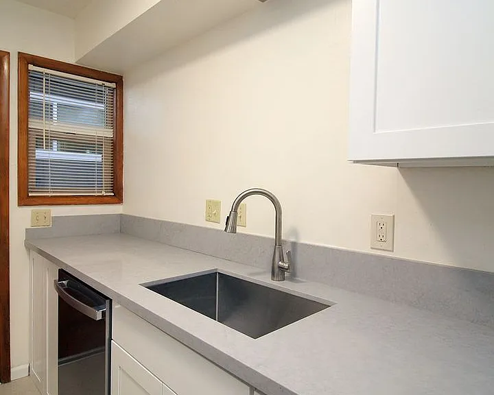 3230 SW Marigold St — Photo 12