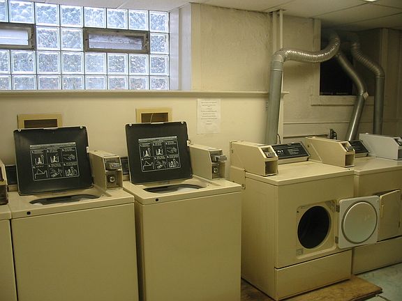 5th image of 4618 Chester Ave APT 401