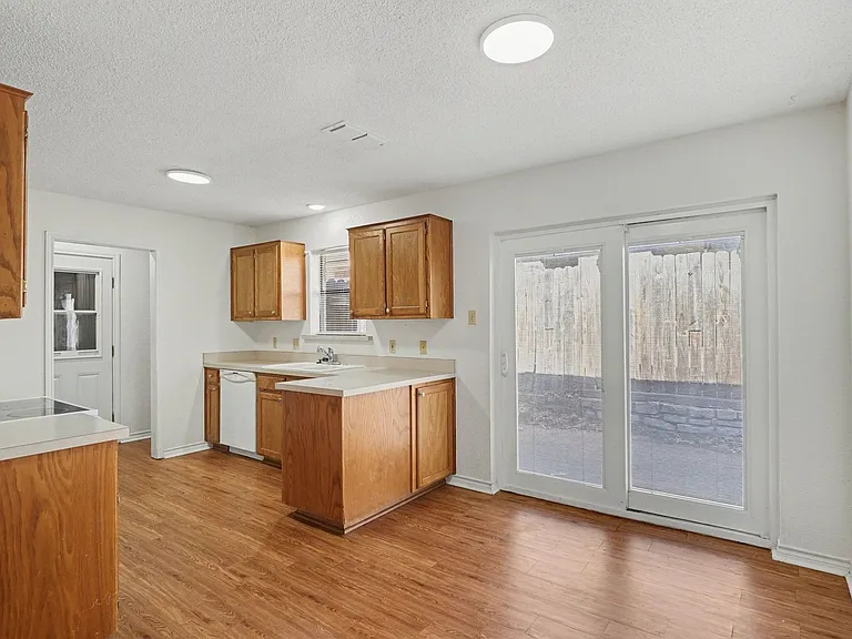 1507 Lindsey Ln W #A — Photo 11