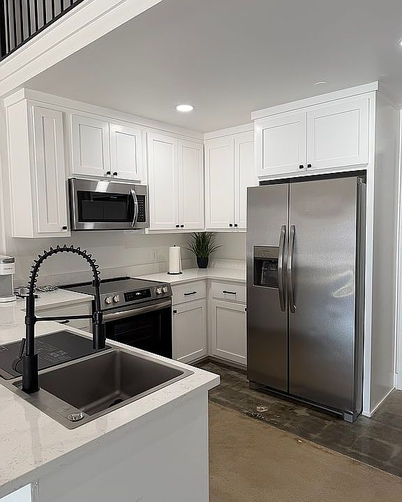 1st image of 106 S A St #1