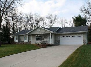449 Forstrom Dr, Lowell, MI 49331