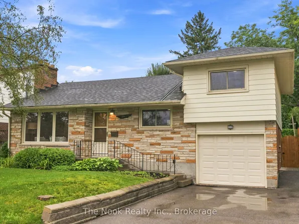 355 Ridgeway Ave, Oshawa, ON L1J 2V3