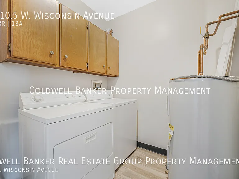 210.5 W Wisconsin Ave — Photo 15
