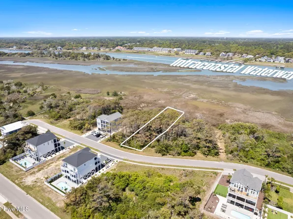 429 E Sixth Street, Ocean Isle Beach, NC 28469