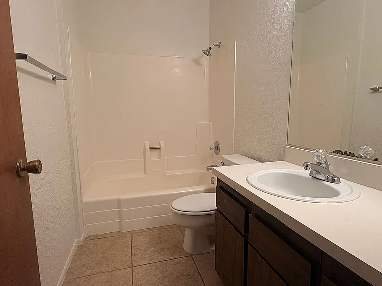 3708 N Country Club Rd #A-D — Photo 8