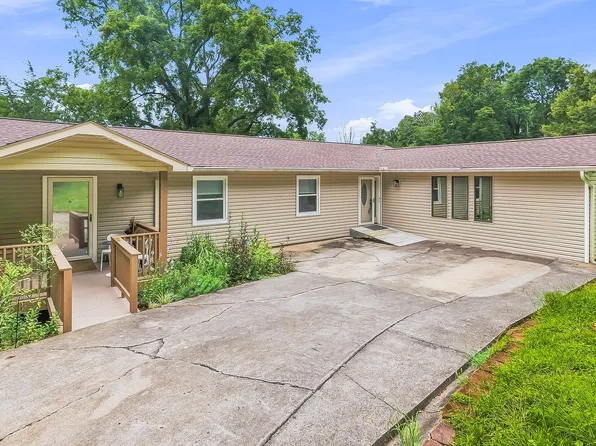 105 Trenton Dr, Oak Ridge, TN 37830