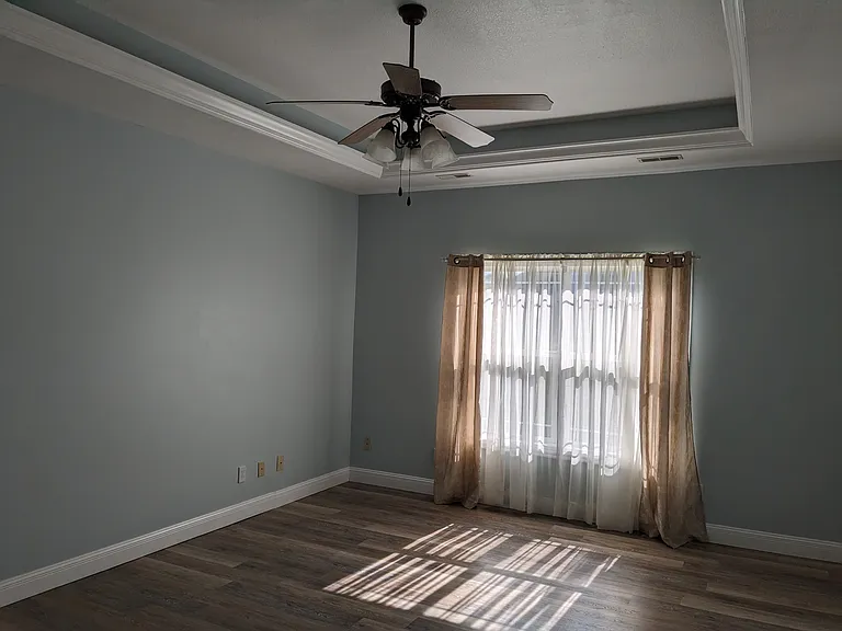 915 Golden Eye Ct — Photo 10