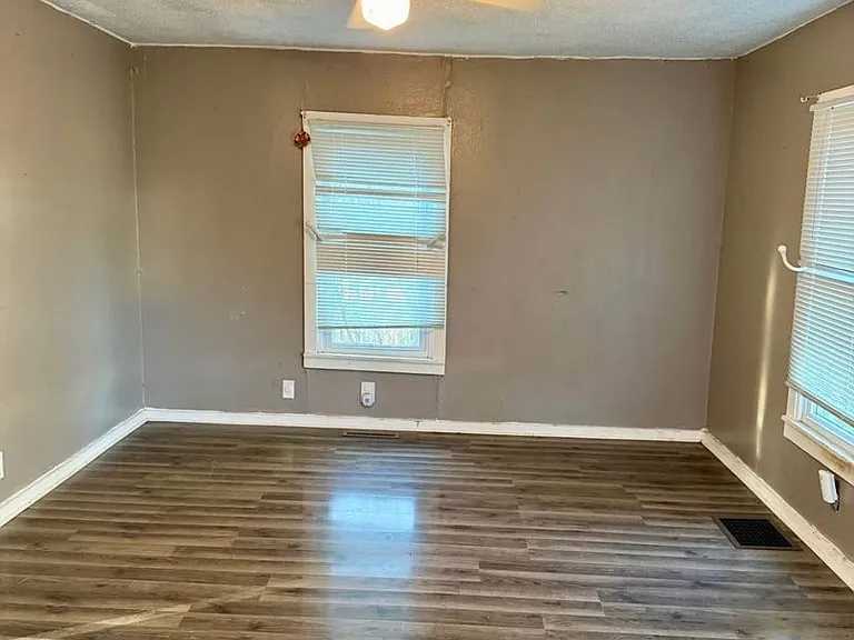 404 S Howard St — Photo 4