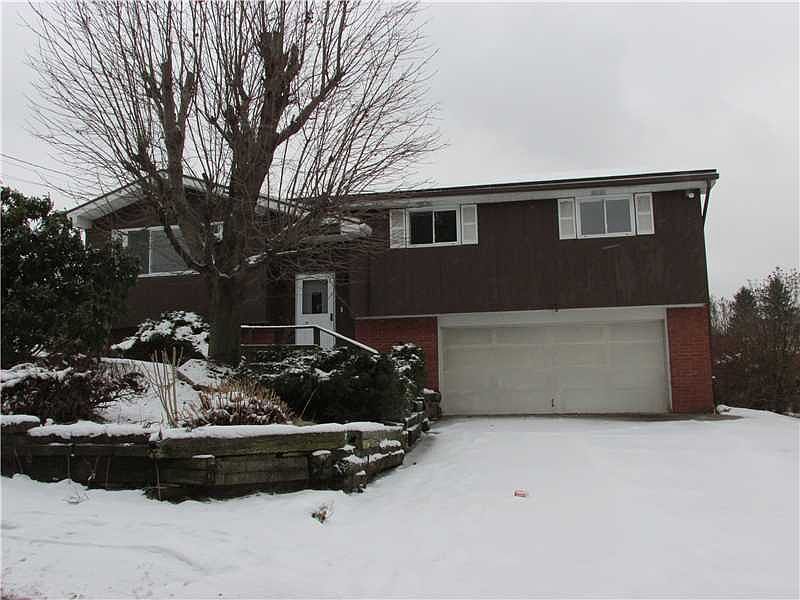 1st image of 204 Oakmont St