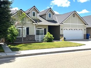 5193 W Hunter Ave, Fresno, CA 93722