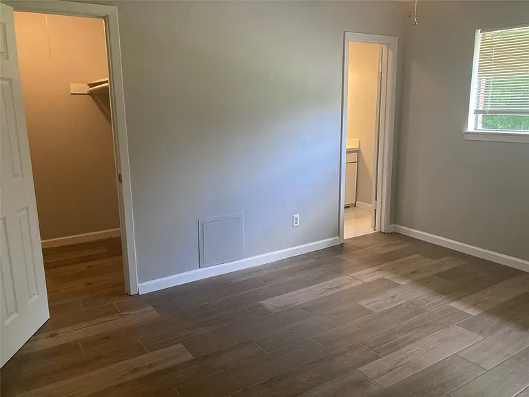 415 Cole St — Photo 13