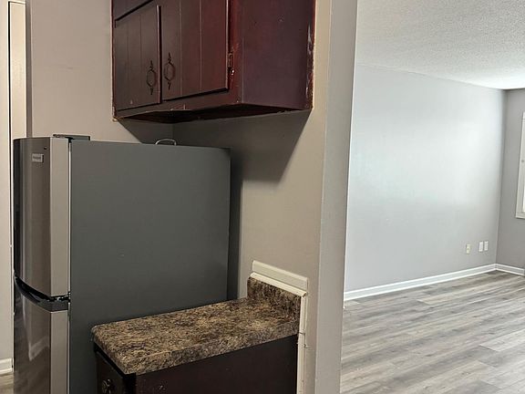 5th image of 7000 Cedar Ave S #204