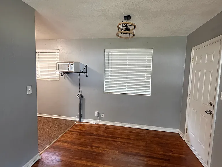 4819 Homecrest Cir — Photo 4