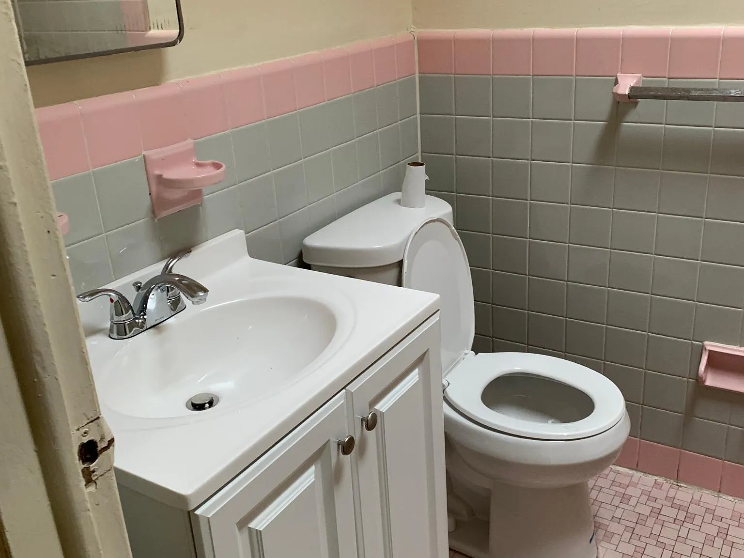 1 bed, 750 sqft, $950 — Photo 3