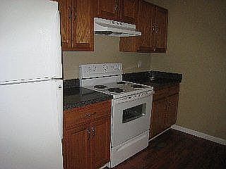 2nd image of 112 Chesterton Dr