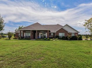165 Prairie Crossing Ct, Howe, TX 75459