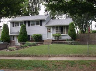 921 Dolores Ln, Croydon, PA 19021